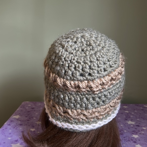 Elegant Crochet bucket hat medium soft acrylic thick yarn new warm - Picture 5 of 7